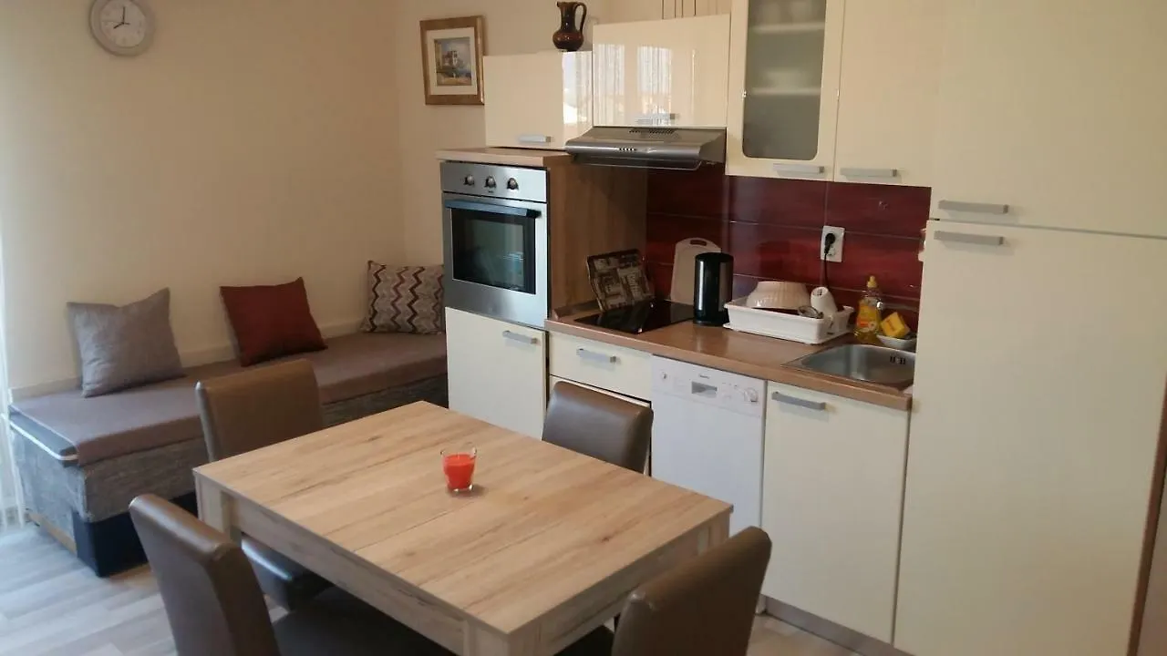 Apartment Oli سبليت
